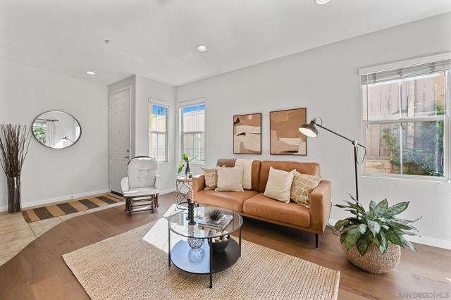2641 Bellezza Dr, San Diego CA: https://media.crmls.org/mediaz/bbf3f468-570b-41b6-a411-0d7b4a3ec59b.jpg