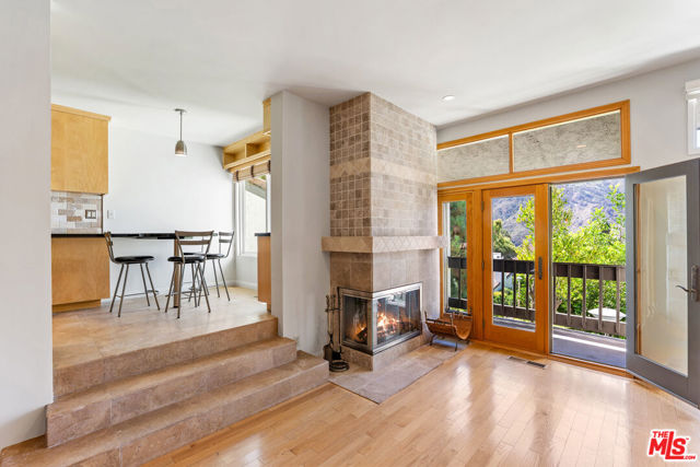 Drew Fenton | 17087 Palisades Circle Pacific Palisades CA | MLS: 7324465