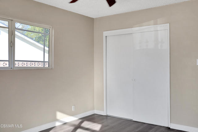 43236 W 20th W Street, Lancaster CA: https://media.crmls.org/mediaz/bbf628a0-c559-43ea-abfb-64c9e66ea72a.jpg