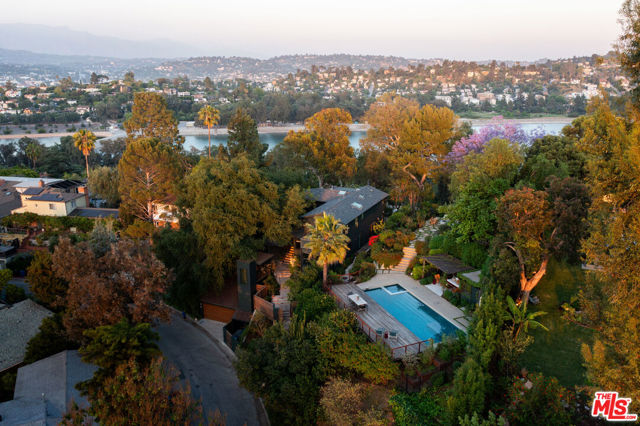 Image 55 of 57 For 2206 Micheltorena Street