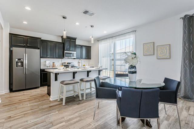 536 Datura Drive, Vacaville CA: https://media.crmls.org/mediaz/bbf84c70-b853-460b-8086-9befa6223253.jpg