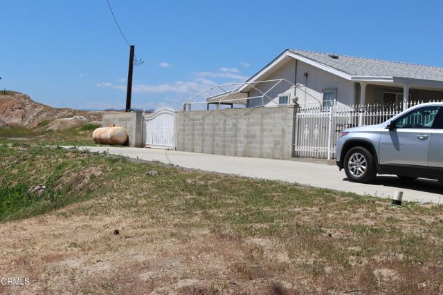 17000 South Mountain Road, Santa Paula CA: https://media.crmls.org/mediaz/bbf8af70-25e3-48fe-80d6-ebfc3f5c4f97.jpg