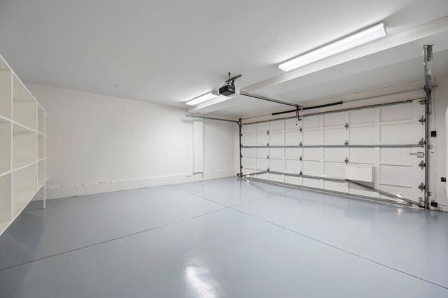 107 Knockash, San Francisco CA: https://media.crmls.org/mediaz/bbf8f515-208d-4c1a-a598-9facd4b6e1e0.jpg