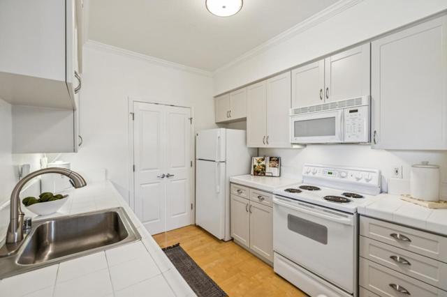1982 W Bayshore Road, East Palo Alto CA: https://media.crmls.org/mediaz/bbf95418-85d7-4a00-8b18-9672eb890098.jpg