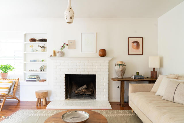 202 N. Fulton Street, Ojai CA: https://media.crmls.org/mediaz/bbf9f755-70c5-4249-ad2f-74f192af05b0.jpg