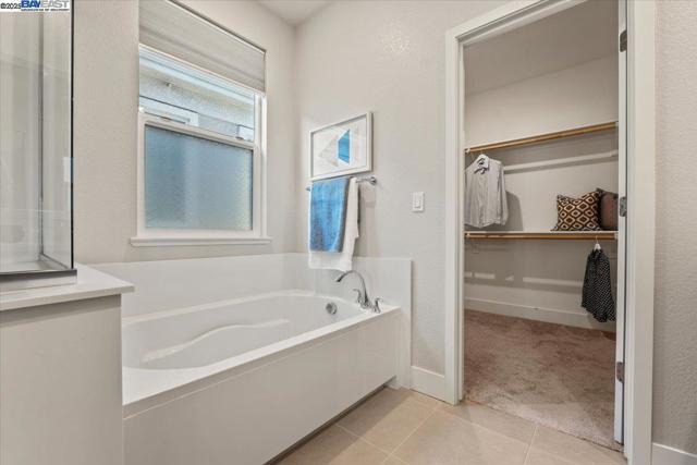 Image 46 of 60 For 2880 Stringham Way