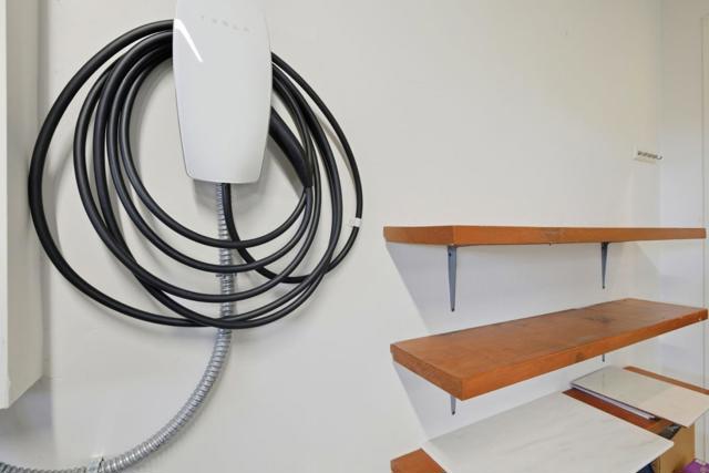 123 Positano Circle, Redwood City CA: https://media.crmls.org/mediaz/bbfc03f2-f7a2-491c-9cfc-3f5e69ef99c1.jpg