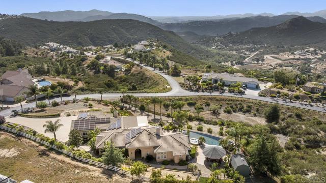 Detail Gallery Image 63 of 68 For 334 Old Stagecoach Run, Alpine,  CA 91901 - 4 Beds | 3/1 Baths