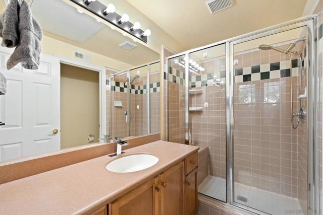 Image 30 of 69 For 11766 Treadwell Dr