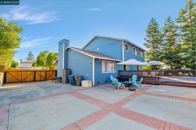 154 Turnberry Way, Vallejo CA: https://media.crmls.org/mediaz/bbfd578b-caf9-43e0-b749-2ee2909161cf.jpg