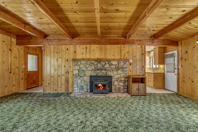 52551 Pine Ridge Road, Idyllwild CA: https://media.crmls.org/mediaz/bbfe4ba4-3b5a-49c0-a9eb-7a77a109d874.jpg