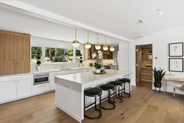 Detail Gallery Image 7 of 20 For 5927 Linea Del Cielo #-ELM,  Rancho Santa Fe,  CA 92067 - 2 Beds | 2/1 Baths