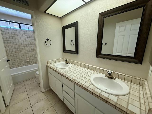 2237 Eucalyptus Ave, Escondido CA: https://media.crmls.org/mediaz/bbff4388-643f-42f6-8667-b02512e53e31.jpg