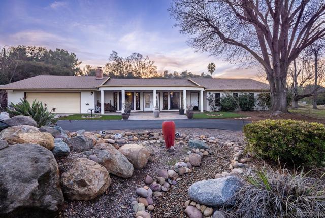 17665 Highway 67, Ramona CA: https://media.crmls.org/mediaz/bbffae4f-cd92-47ea-976b-58d086aec4ac.jpg