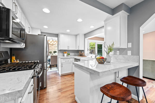 719 Westfield Court, Ventura CA: https://media.crmls.org/mediaz/bbffbe7b-0f1e-44bf-b27d-a74938de2c78.jpg