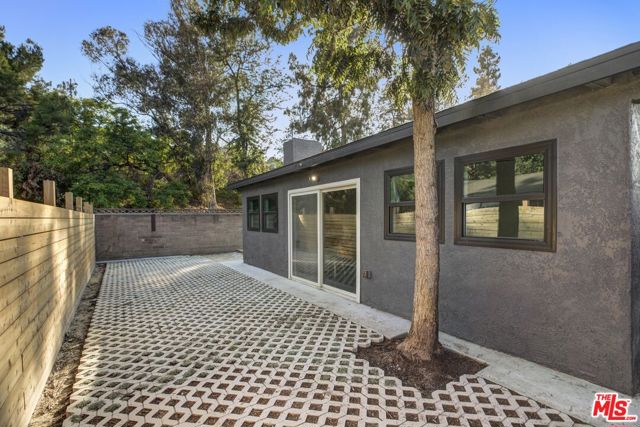 2634 Rich Street, Los Angeles CA: https://media.crmls.org/mediaz/bbfff742-efb4-4fd7-9f82-d777415b5604.jpg