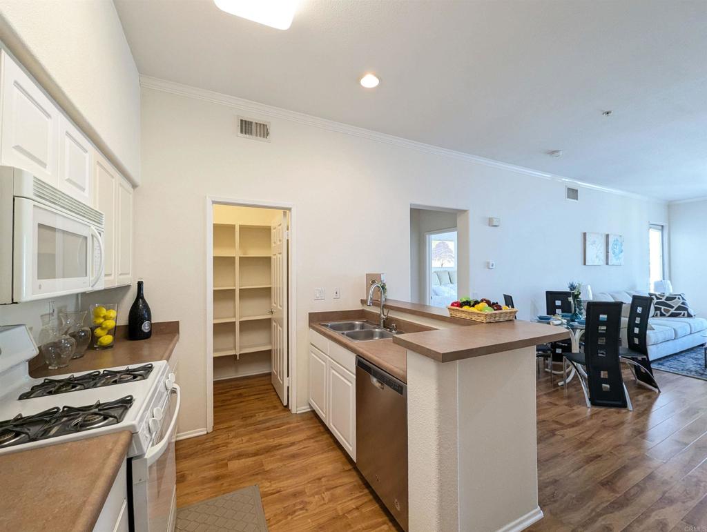 12360 Carmel Country Road - photo 9