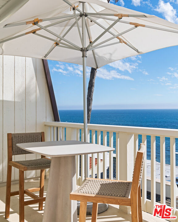 Drew Fenton | 11836 Ebb Tide Lane Malibu CA | MLS: 7300750