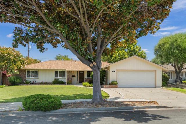 1526 Bedford Avenue, Sunnyvale CA: https://media.crmls.org/mediaz/bc02c146-2587-4ddd-85ac-cd743e3a52f7.jpg