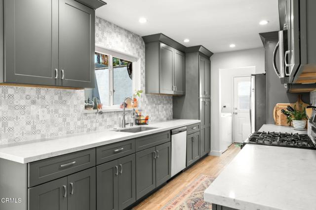 3 Bed Home for Sale in Oak View, California