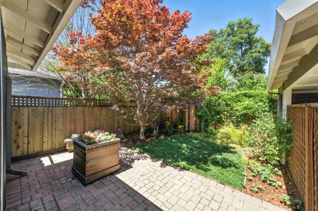 641 10th Avenue, Menlo Park CA: https://media.crmls.org/mediaz/bc03239b-ec04-4c4f-a0e2-3ec4e17b72f2.jpg