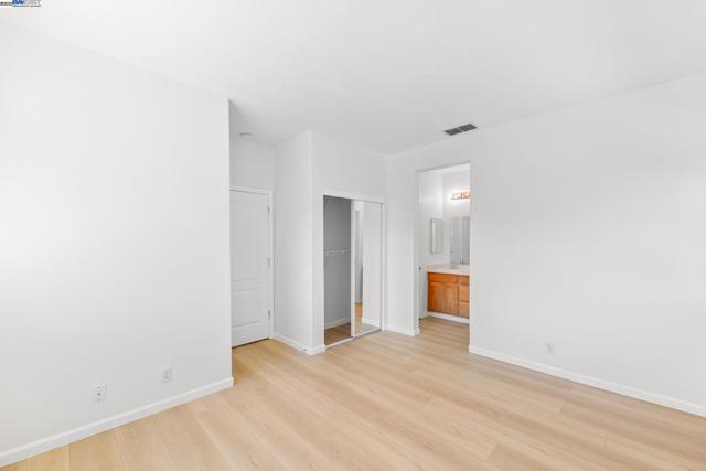4 Mistyvale Ct, Sacramento CA: https://media.crmls.org/mediaz/bc041d90-51f7-496d-a9ac-526af27acccf.jpg
