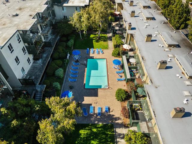 845 N Humboldt Street, San Mateo CA: https://media.crmls.org/mediaz/bc045029-4ed3-44b5-b873-3e65e347c230.jpg