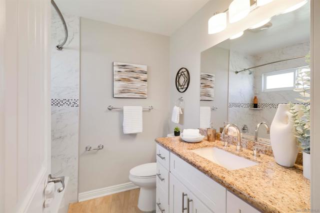 918 La Tierra Dr, San Marcos CA: https://media.crmls.org/mediaz/bc05ce03-a839-4460-9e51-a58c2e212726.jpg