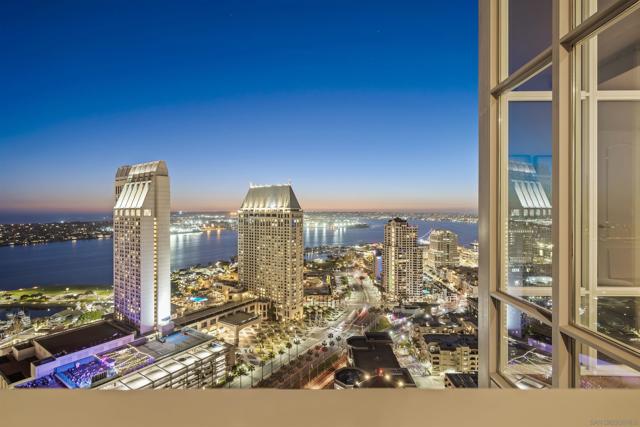 550 Front St, San Diego CA: https://media.crmls.org/mediaz/bc05f14f-ebff-48d8-b970-1c3d67cb0636.jpg