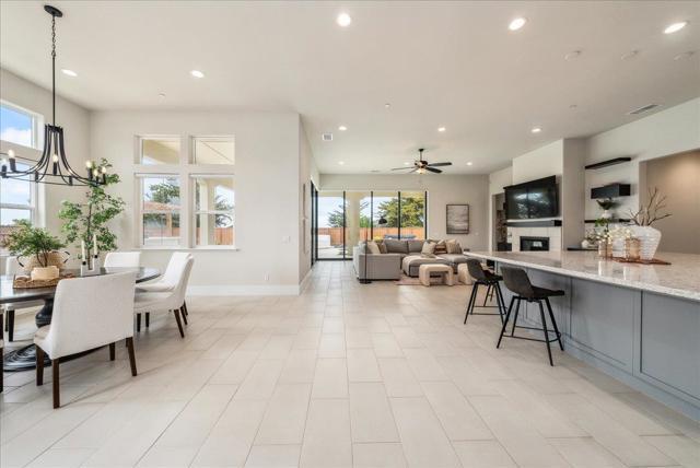 2999 Bluffs Drive, Marina CA: https://media.crmls.org/mediaz/bc06c8d8-1a51-4fde-812d-8e963d3adfd1.jpg