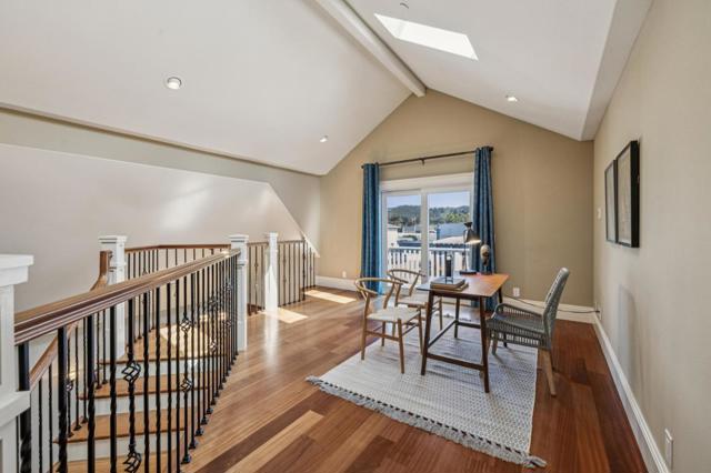 414 Belleville Boulevard, Half Moon Bay CA: https://media.crmls.org/mediaz/bc06e4e9-d511-48bd-86f4-04534ebd3a71.jpg