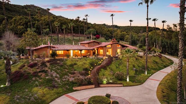 Details for 1951 Cloverdale Rd, Escondido, CA 92027