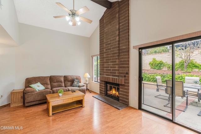 2025 Penngrove Street, Simi Valley CA: https://media.crmls.org/mediaz/bc07d2cc-3fe5-4485-b9a8-a299fae8dfef.jpg