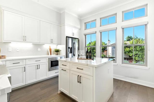 2014 W Middlefield Road, Mountain View CA: https://media.crmls.org/mediaz/bc083d32-8d58-44f6-8a5a-1abc01d25cee.jpg