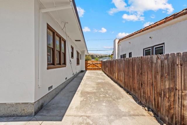 65 S Claremont Avenue, San Jose CA: https://media.crmls.org/mediaz/bc083e74-9c5a-4176-82c6-61b1e3fc94ca.jpg