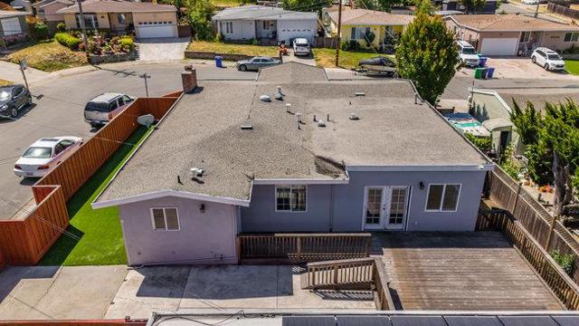 2950 Union Avenue, Hayward CA: https://media.crmls.org/mediaz/bc08598d-02a0-45b0-b546-3f815594b122.jpg