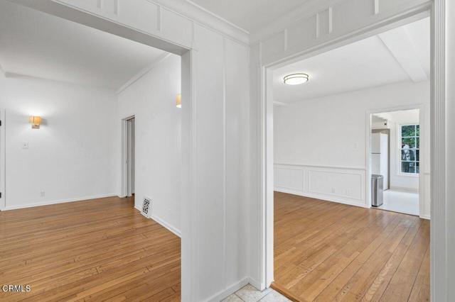 2009 Sierra Place, Glendale CA: https://media.crmls.org/mediaz/bc085be0-0538-4aa2-935b-68f7f4984316.jpg