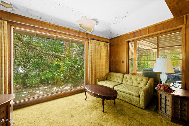 4369 Firmament Avenue, Encino CA: https://media.crmls.org/mediaz/bc08c213-7c2a-49a4-9fdc-9c2f8c2e2c0f.jpg