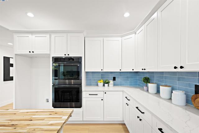 3198 Vintage Crest Dr, San Jose CA: https://media.crmls.org/mediaz/bc090970-715f-4aeb-a669-8bcb31f6fdfa.jpg