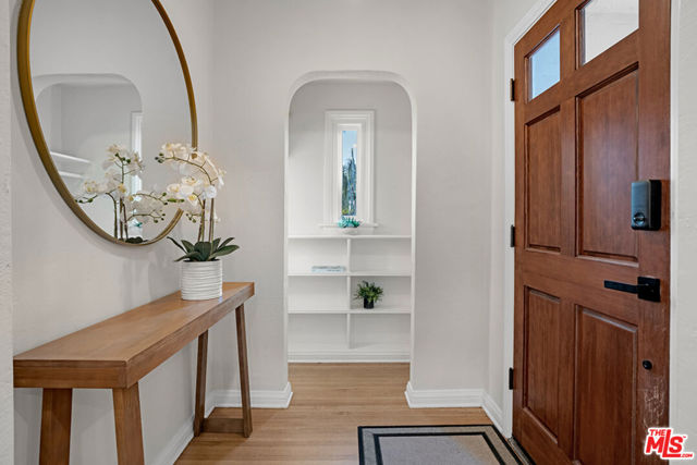 2148 Prosser Avenue, Los Angeles CA: https://media.crmls.org/mediaz/bc0a884c-ac15-47ee-9250-19d463351832.jpg
