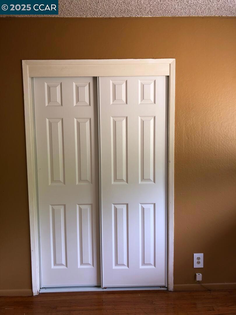 https://media.crmls.org/mediaz/bc0ac4b1-0b27-4cb2-9647-abed7b8e4004.jpg?preset=X-Large