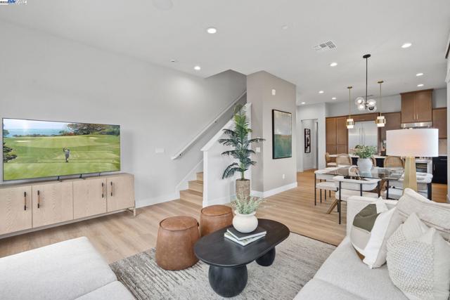 985 Harcot Court, San Jose CA: https://media.crmls.org/mediaz/bc0ae41f-e40b-4a00-a981-be107693385f.jpg