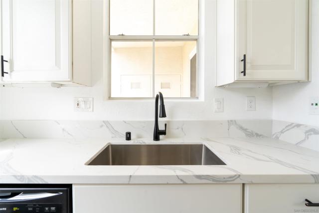 10820 Sabre Hill Dr, San Diego CA: https://media.crmls.org/mediaz/bc0c2409-7636-4338-825f-1c1cffff64ff.jpg