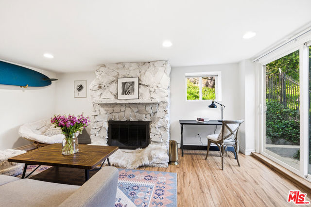 19511 Sunken Trail, Topanga CA: https://media.crmls.org/mediaz/bc0c9c2b-4784-40ad-b8fa-386db3ba4795.jpg