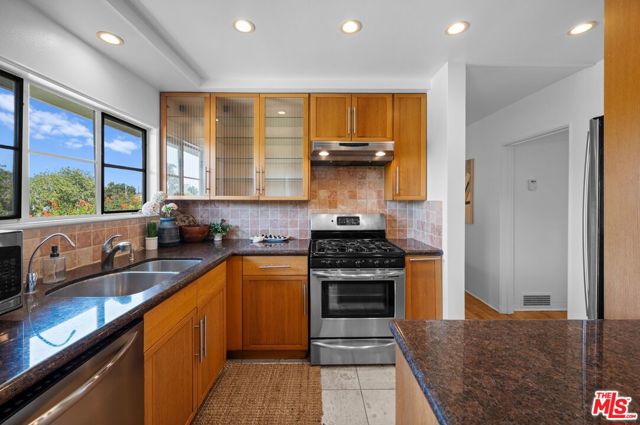 5443 1/2 Village, Los Angeles CA: https://media.crmls.org/mediaz/bc0cc843-fd9c-471e-af92-b50771664dd4.jpg