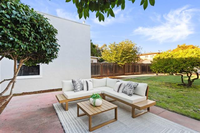 223 S Humboldt Street, San Mateo CA: https://media.crmls.org/mediaz/bc0e3eba-4266-4cde-bb4e-277a07bd7d0d.jpg