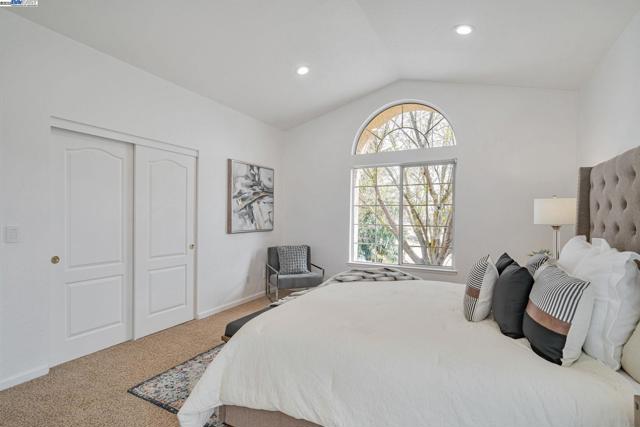 5786 Belleza Dr, Pleasanton CA: https://media.crmls.org/mediaz/bc0e9c09-f22f-407c-a9ee-002fe76950b0.jpg