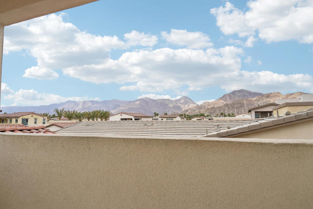 79154 Acacia Way, La Quinta CA: https://media.crmls.org/mediaz/bc0efea4-75da-4a12-9e85-9ce28252e9c1.jpg