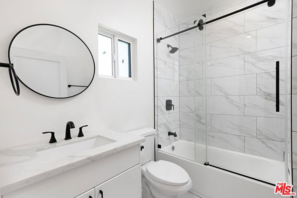 https://media.crmls.org/mediaz/bc0f8157-0c21-4246-a11b-dcdae1a603ab.jpg?preset=X-Large