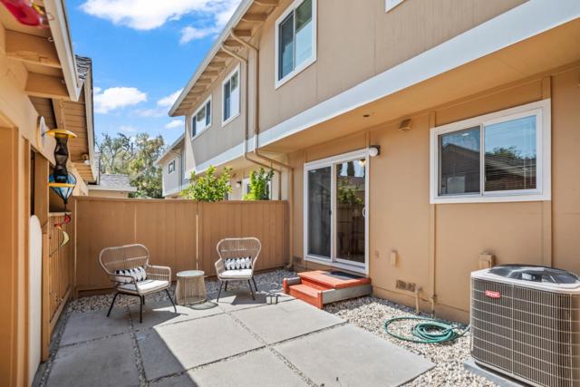 26 Saw Mill Court, Mountain View CA: https://media.crmls.org/mediaz/bc108755-7944-45b8-a160-5293f6a2015a.jpg